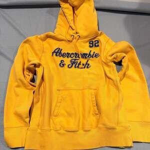 Vintage Y2K Abercrombie & Fitch Heavyweight Yellow Spell Out Pullover Hoodie